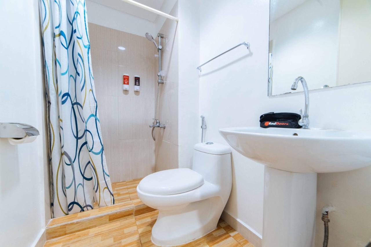 Reddoorz At Bel Air Soho Suites Makati City Eksteriør bilde